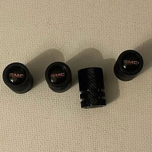 GMC Logo valve Stem caps in Black set of 4 NWT